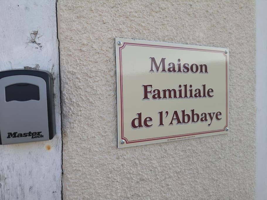 Maison Familiale De L Abbaye Clairvaux Екстер'єр фото
